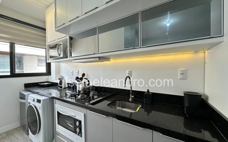 325ec5f8-1db1-424d-ac17-af3868c6b623