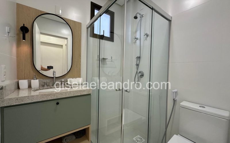 385e6e5f-f380-4473-b9d2-54436447fb22