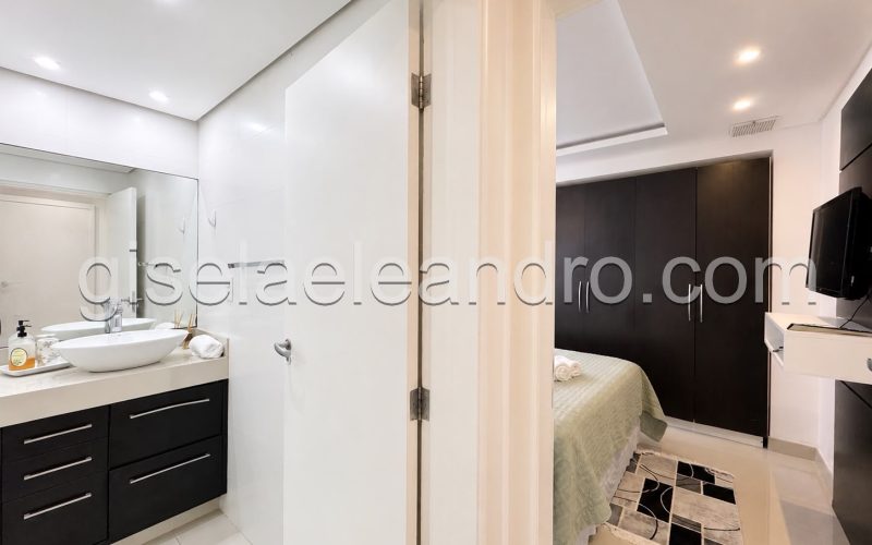 c37aebfb-c387-4d38-abd6-fbdc748671df