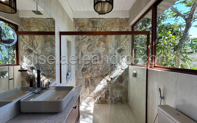 eZy Watermark_17-10-2025_11-59-13-6630AM