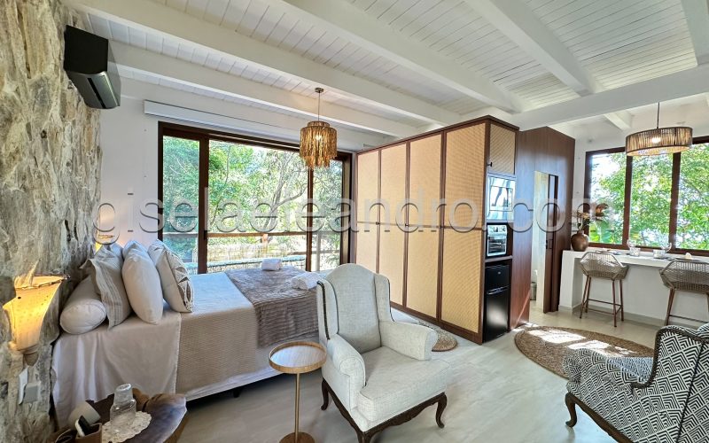 eZy Watermark_17-10-2025_11-59-19-6820AM